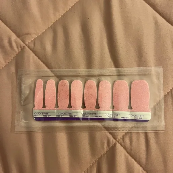 Color Street - Picture 11 of 16